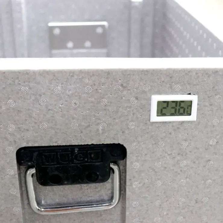 Cerf Dellier Boîte isotherme 49L avec indicateur de température New
