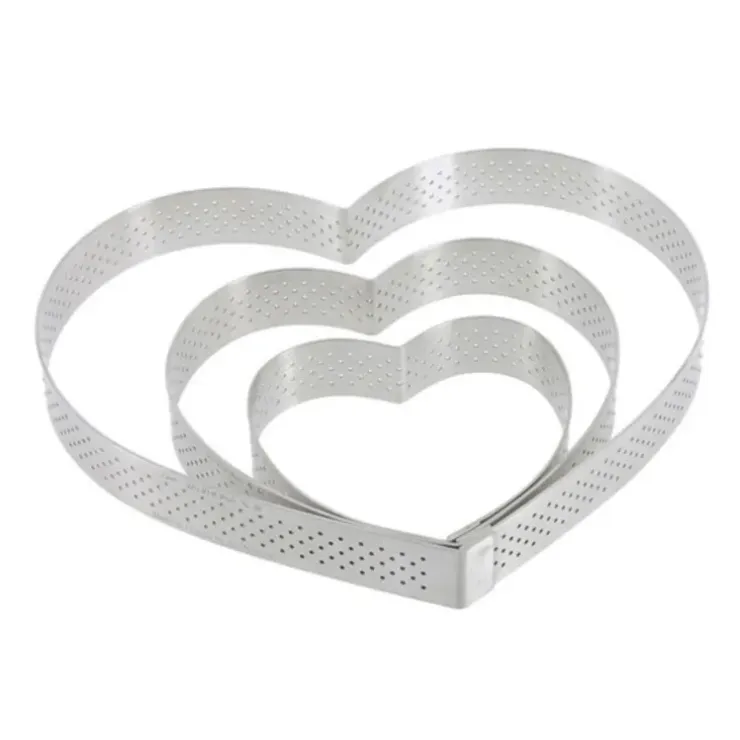 Cerf Dellier Cercle à tarte cœur perforé inox H 2 cm De Buyer Hot