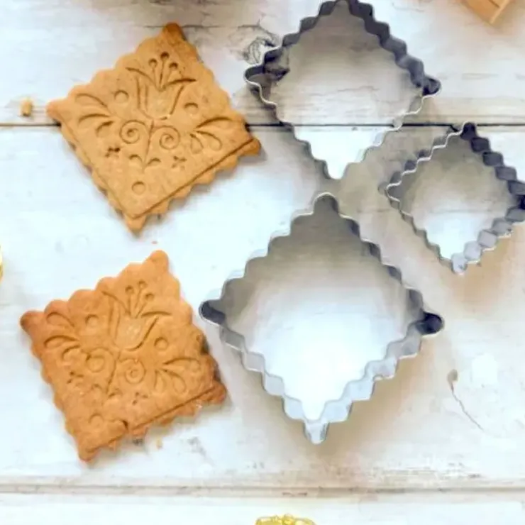 Cerf Dellier Emporte-pièces Petit biscuit carrés assortis inox (x3) Discount