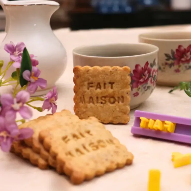 Cerf Dellier Kit tampons à biscuits chiffres et lettre Outlet