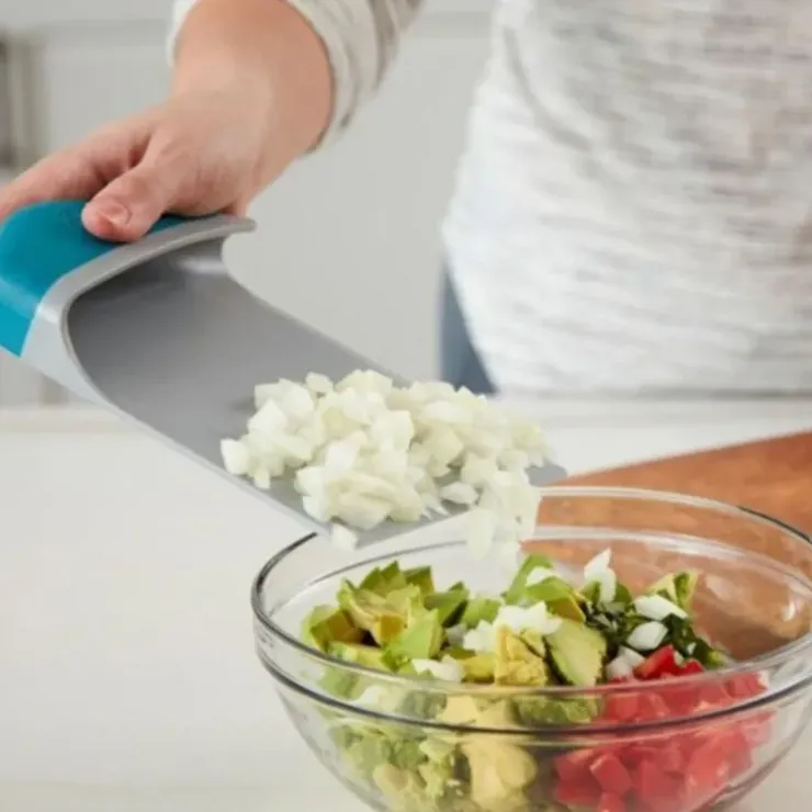 Cerf Dellier Lame à pâtisserie "Cut & Lift" Versa-Tools Wilton Online