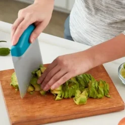 Cerf Dellier Lame à pâtisserie "Cut & Lift" Versa-Tools Wilton Online