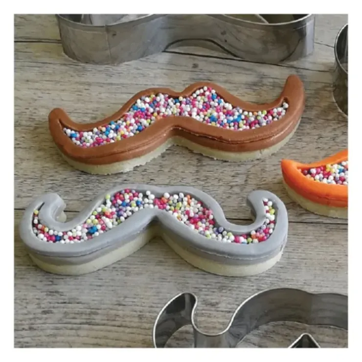 Cerf Dellier Lot de 3 emporte-pièces moustaches en inox Discount