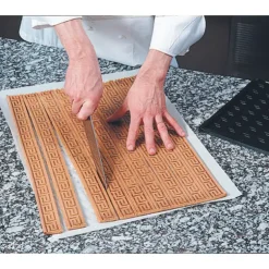 Cerf Dellier Tapis relief silicone 530x370 grande frise grecque Clearance